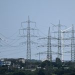 Sectorul energetic românesc, în vârtejul unei blocaje deliberate: declarațiile care zguduie scena politică Un nou val de critică în domeniul energiei naționale a fost lansat zilele acestea, după ce premierul Ilie Bolojan a făcut precizări care au ridicat controverse