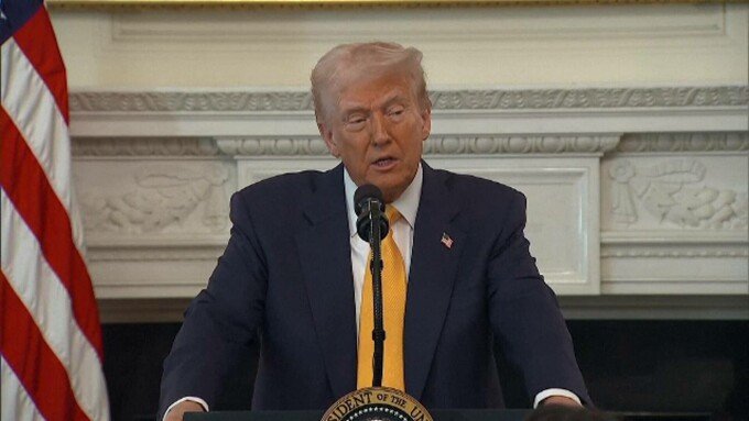 Președintele american Donald Trump va fi prezent la ceremonia de repatriere a trupurilor primilor soldați americani uciși în războiul declanșat sâmbătă împotriva Iranului, anunță Casa Albă, marcând o premieră în această operațiune delicată