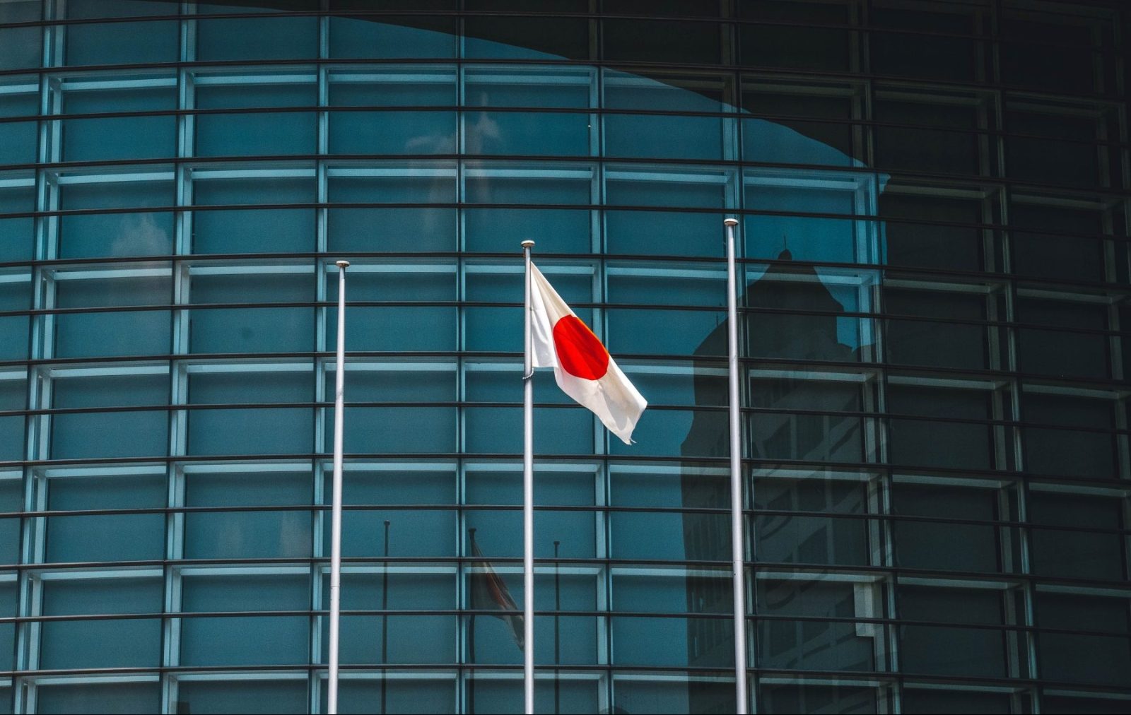 Japonia pregătește relaxarea temporară a restricțiilor asupra centralelor electrice pe cărbune pentru a face față crizei energetice Japonia, țară cunoscută pentru tehnologia sa avansată și pentru angajamentul față de energie curată, se află în fața unei noi provocări
