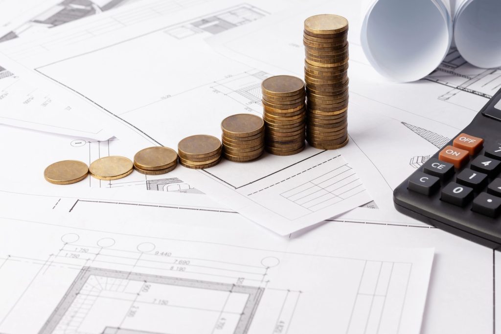 Economia românească păstrează un ritm de stabilitate în ceea ce privește forța de muncă, în ciuda intensificării presiunilor inflaționiste și a creșterii prețurilor, care amenință creșterea costurilor de producție și de consum