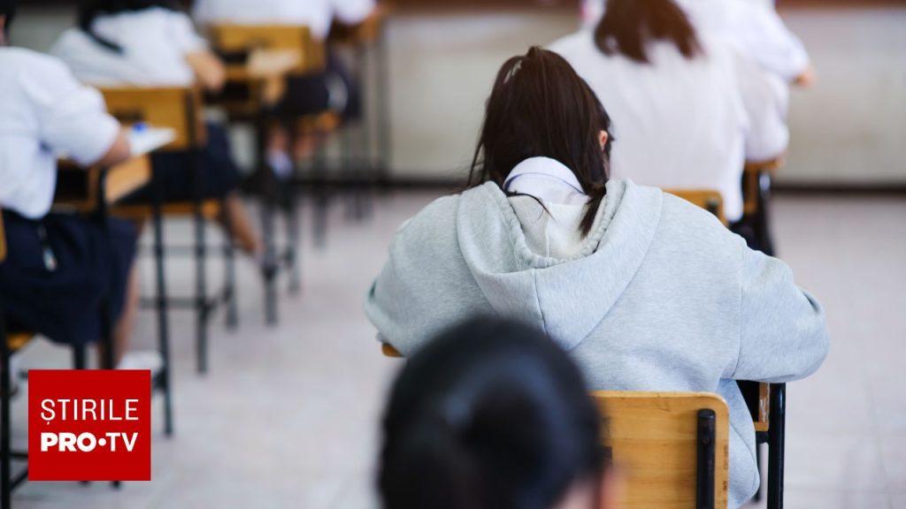Ministerul Educației și Cercetării a anunțat vineri cele mai recente date referitoare la participarea liceelor la simularea Bacalaureatului, un eveniment evidențiat atât prin amploare, cât și prin implicațiile sale pentru pregătirea elevilor înainte de examenul național