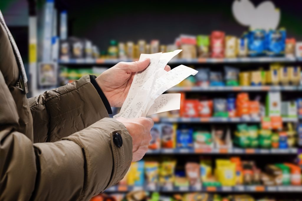 Rata inflației a încetinit ușor în februarie 2026, dar rămâne la un nivel îngrijorător pentru economie