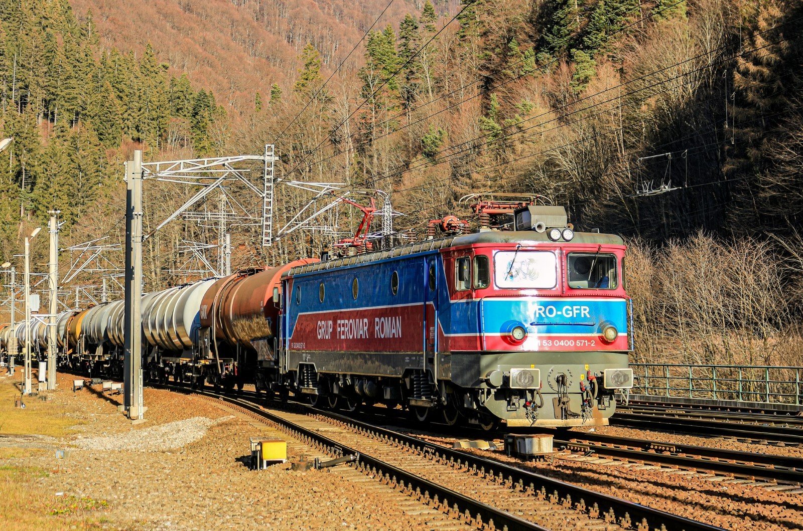 Transportul feroviar de marfă, un pilon strategic pentru economia României, se află în pragul colapsului, avertizează organizația patronală OPSFPR