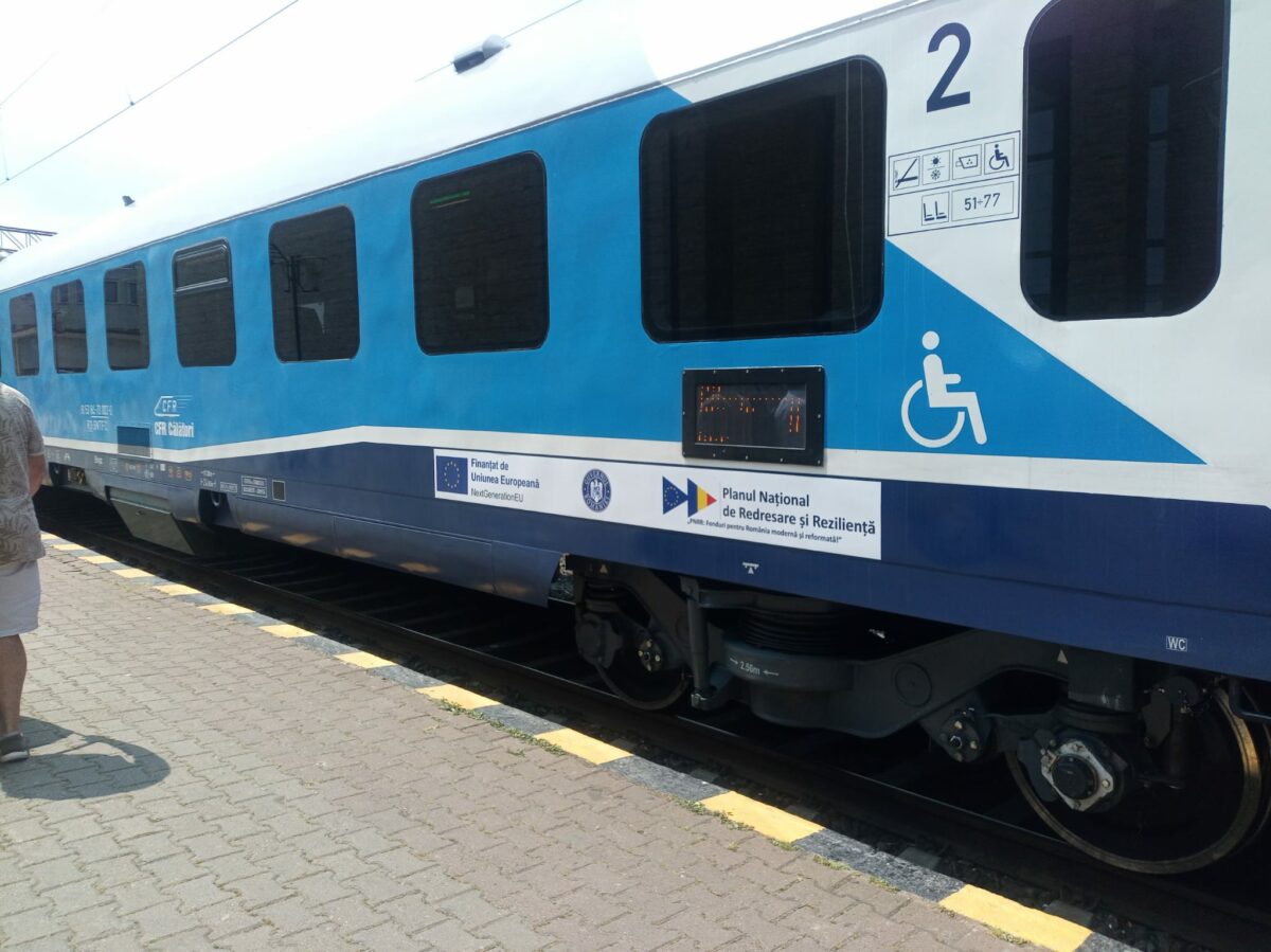 CFR anunță deschiderea ofertelor pentru proiectul de modernizare a liniilor feroviare din zona metropolitană Cluj Compania Națională de Căi Ferate CFR a făcut anunțul mult așteptat în privința proiectului de infrastructură de transport feroviar din zona metropolitană Cluj