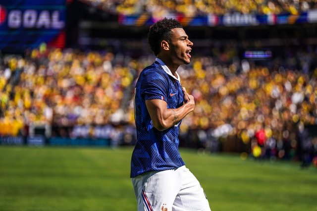 France – Columbia 3-1: francezii își asigură o victorie de moral în meciul amical de pregătire pentru Mondiale Echipa națională a Franței s-a impus, duminică seara, pe teren neutru, într-un meci amical împotriva Columbiei, scor 3-1