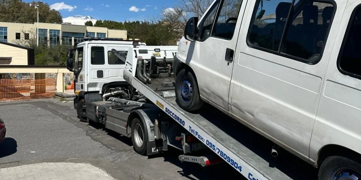 Un ROMÂN, ruinat în Italia: Amenda de 10.000€, fără permis și curent furat