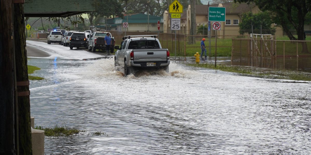 O‘ahu, sub amenințarea furtunii: Autoritățile cer pregătire maximă