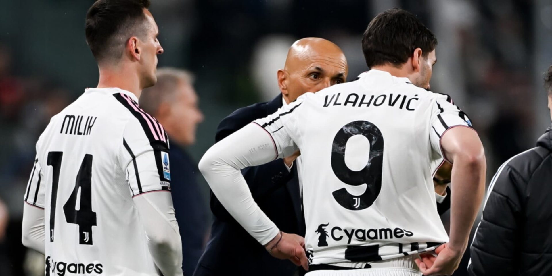 Decizie la Holm: Vlahovic și Milik rămân, Adzic absent