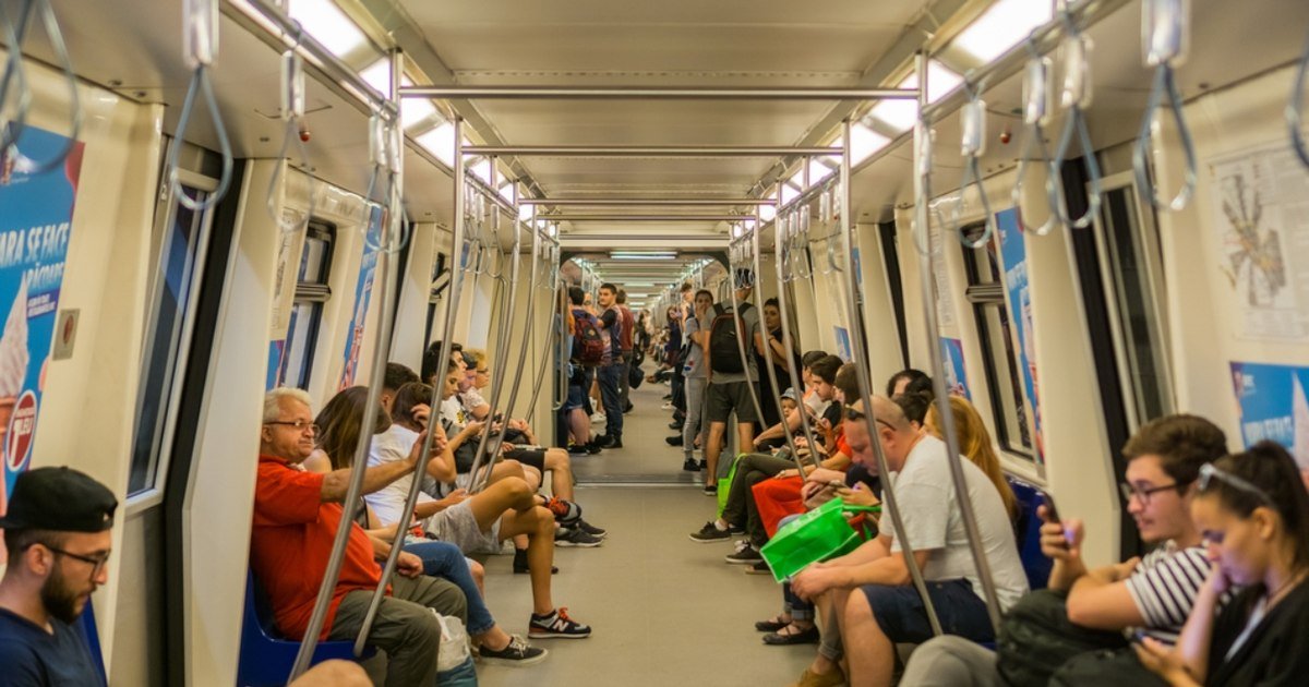 Metroul: 186 de angajați vând bilete, deși există automate. Cum s-a ratat evitarea scumpirii?