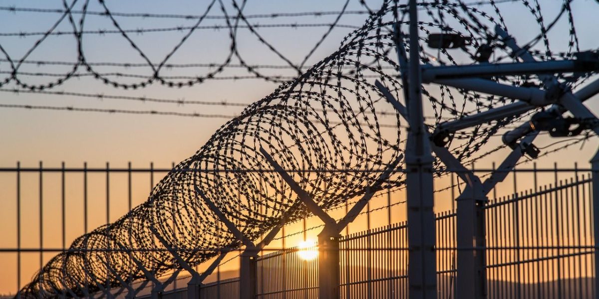 Indonezia: Două femei, arestate după un gest șocant, scandal pe internet