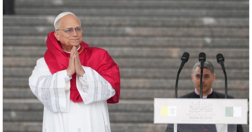 Trump și Papa, „război” de replici: Ce mesaj vrea să transmită Leon
