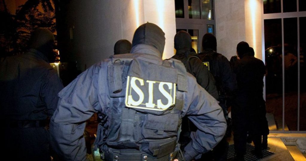 Spioni de la Chișinău șantajează: cer bani de la cetățeni