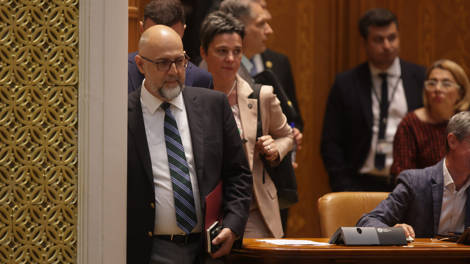 UDMR blochează moțiunea și rămâne în Guvernul Bolojan