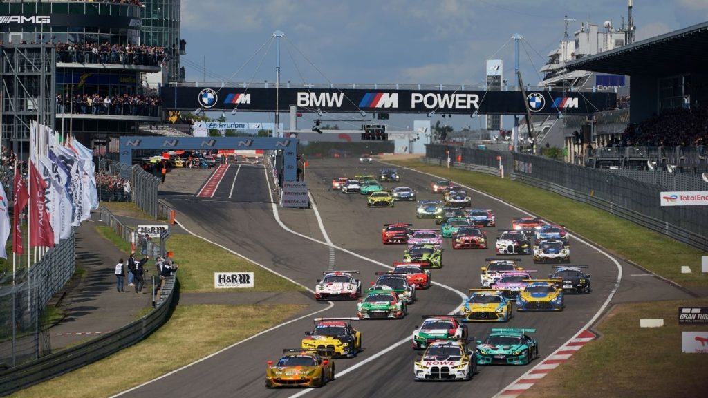 Accident mortal pe Nurburgring: Pilot decedat, Max Verstappen prezent la cursă