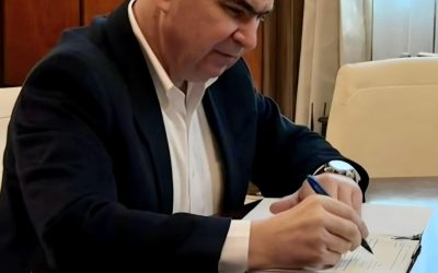 Șobolan Bolojan, prim-sinecurist, își apără mitul cu o armată de boți