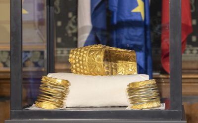 Coiful getic de la Coțofenești, expus publicului după întoarcerea în România