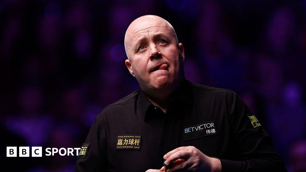 John Higgins a înving Thepchaiya Un-Nooh și face pasul spre sferturile de finală ale Tour Championship din Manchester Campionul en titre, John Higgins, a trecut cu bine de primul tur al Turneului Campionilor din Manchester, după o partidă plină de răsturnări de situație contra lui Mark Williams, scor 10-8