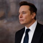 Munca de acasă bine plătită: Elon Musk recrutează în Europa, salariu de 260$ pe zi