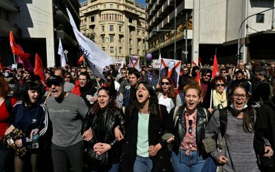 Grecia, paralizată de greva generală de 1 Mai: Salariile nu mai ajung