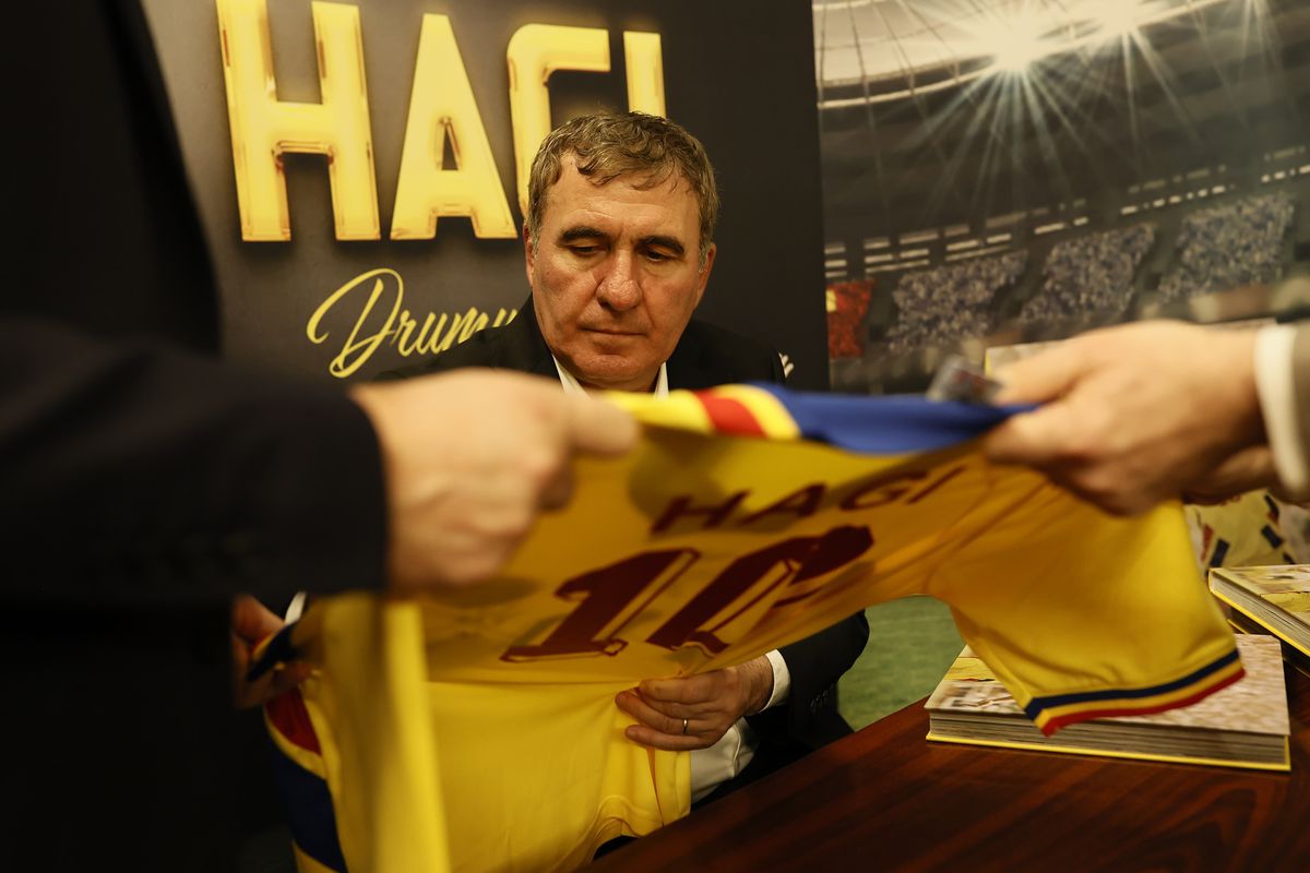 Cine vor fi secunzii lui Hagi la națională după plecarea unui antrenor cu istorie