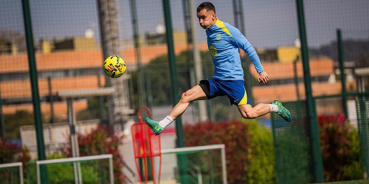 Marc Casadó, gata de plecare de la Barça? Mijlocașul ascultă ofertele