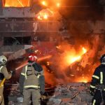 Atacuri în Ucraina: Răniți la Harkov, Poltava, fără curent. Rusia investește