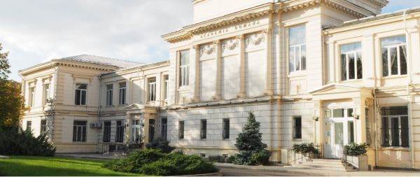 Academia Română se pregătește pentru alegerea unui nou președinte într-un moment simbolic, marcat de împlinirea a 160 de ani de la înființare Astăzi, membrii Academiei Române sunt chemați să voteze pentru alegerea noului președinte al instituției, într-un eveniment cu încărcătură simbolică, având în vedere odiseea de 160 de ani de la înființare