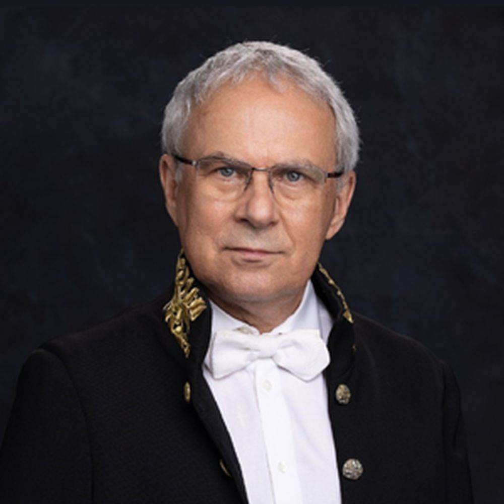 Academicianul Marius Andruh ales președinte al Academiei Române în al doilea tur de scrutin Marius Andruh, cunoscut ca unul dintre cei mai importanti specialiști în domeniul biochimiei, a fost desemnat marți în funcția de președinte al Academiei Române, după ce a câștigat alegerile din al doilea tur de scrutin