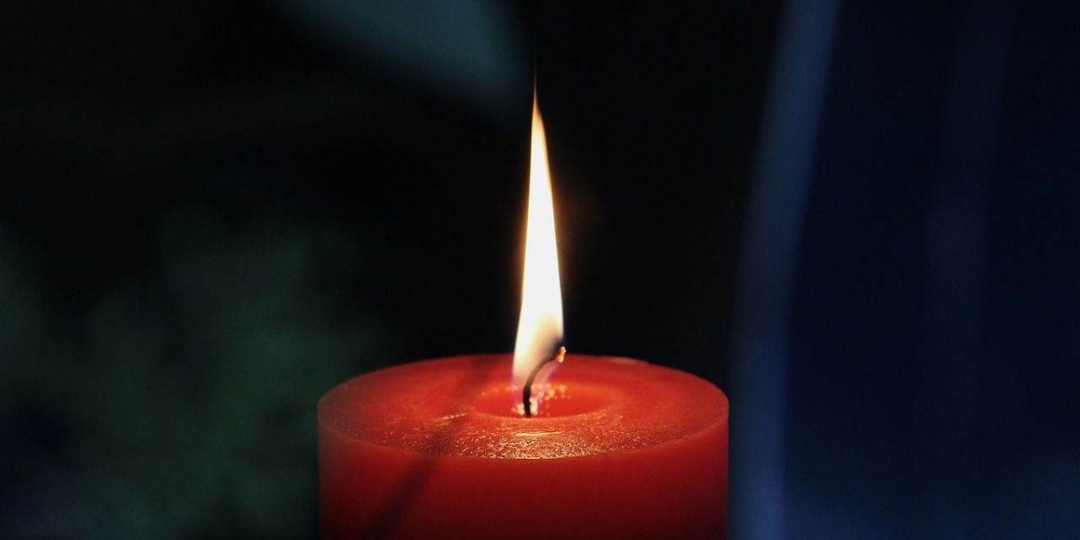 Sfânta Lumină ajunge azi la București: Ceremonia de la Ierusalim