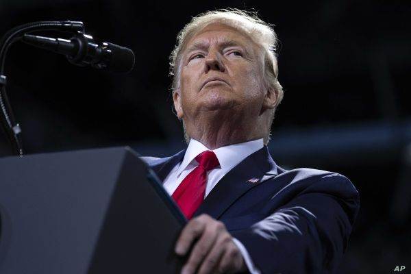 Trump anunță: Petroliere goale spre SUA pentru a încărca țiței american
