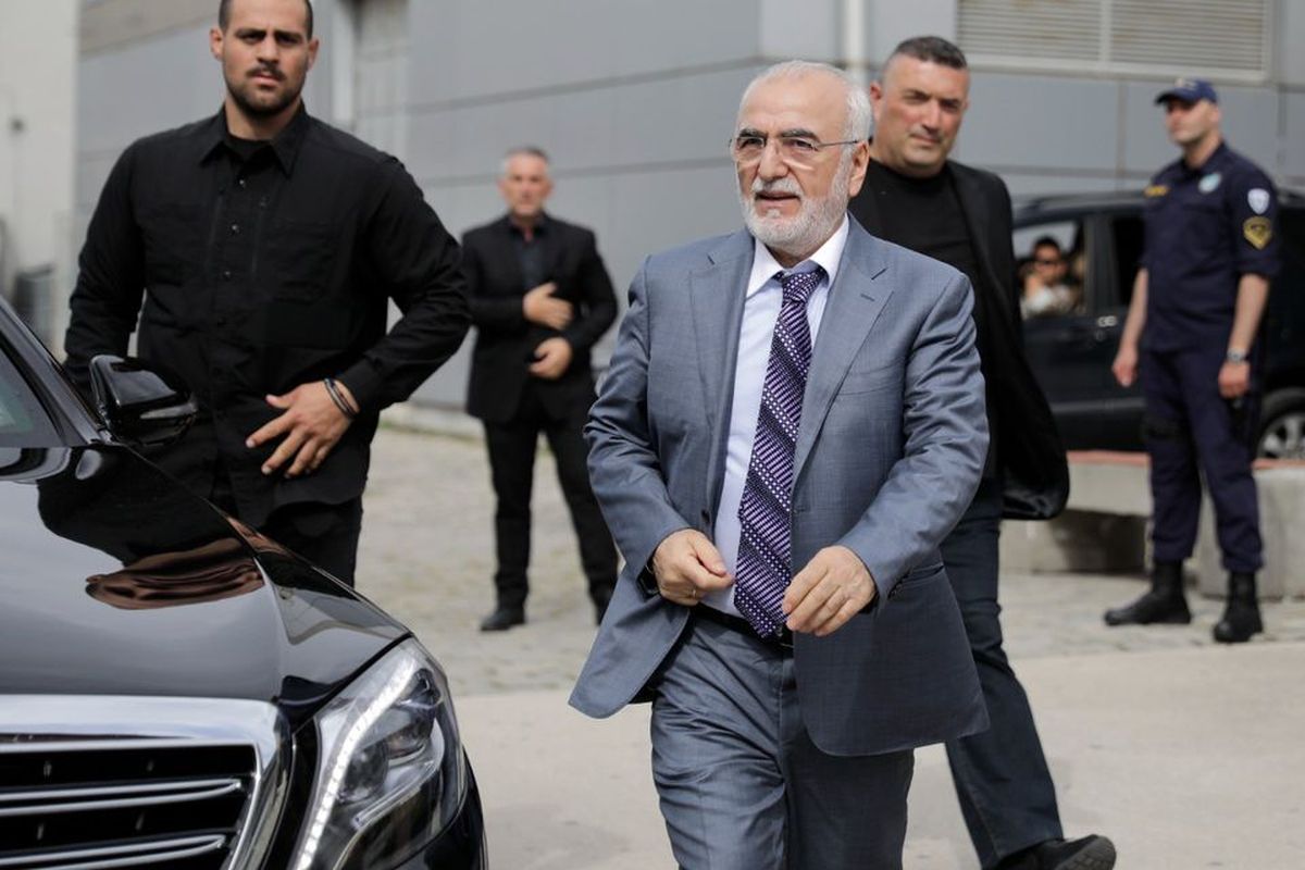 Savvidis, generos cu Răzvan Lucescu: 8 milioane € pentru dorințe