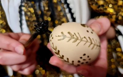 Un eveniment cultural de amploare, intitulat „Geometria lumii nevăzute”, va avea loc pe 5 aprilie 2026 la Muzeul Național al Țăranului Român, fiind dedicat artei tradiționale a încondeierii ouălor