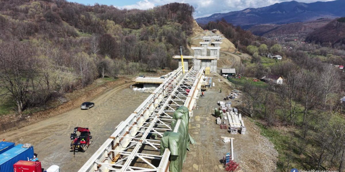 Video: Șantierul Autostrăzii București-Vest, cu peste 1000 de muncitori