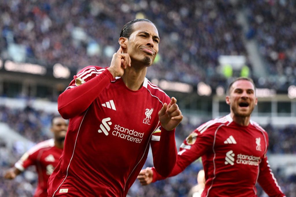 Van Dijk, eroul lui Liverpool în prelungiri: Derby-ul „Merseyside”, câștigat dramatic