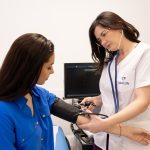 MedLife a făcut peste 1,3 milioane de teste pentru colesterol într-un an în lupta cu bolile cardiovasculare