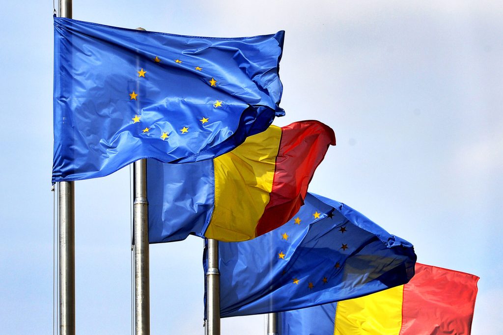 Scădere majoră a încrederii în stat, NATO și UE. Românii, împotriva conflictelor