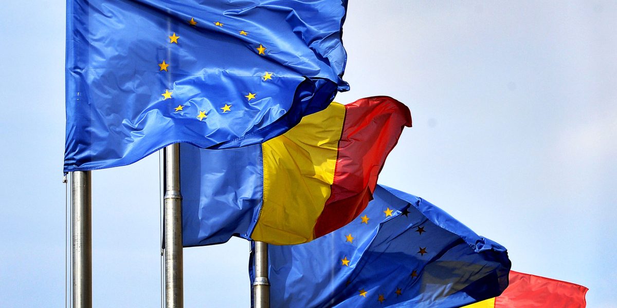 Scădere majoră a încrederii în stat, NATO și UE. Românii, împotriva conflictelor