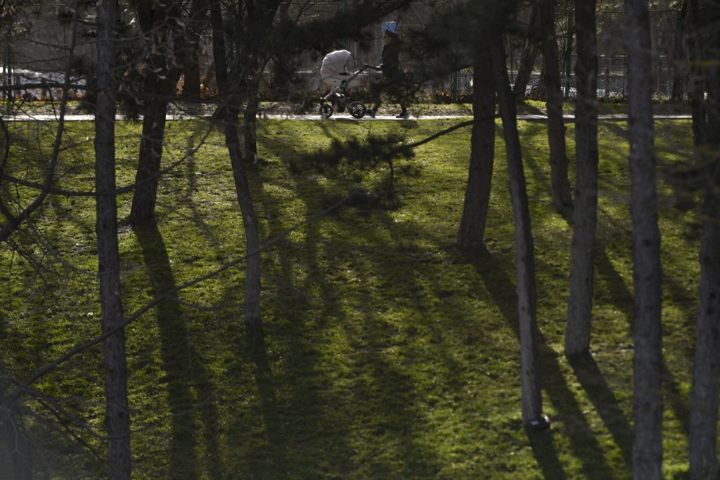 Primăria Sectorului 4 anunță crearea unui parc dedicat relației româno-americane Primăria Sectorului 4 din București a făcut public un proiect de amploare pentru comunitatea locală, prin amenajarea unui nou parc situat în apropierea Parcului Tudor Arghezi