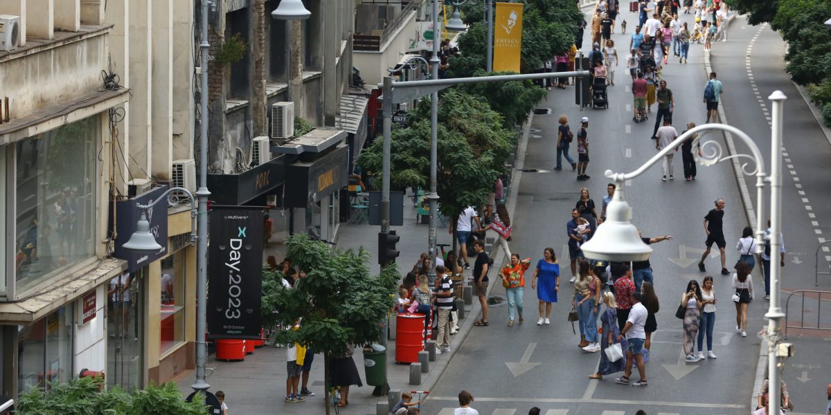 cum a ajuns București să aibă o piață Hitler pe plăcuțe de stradă