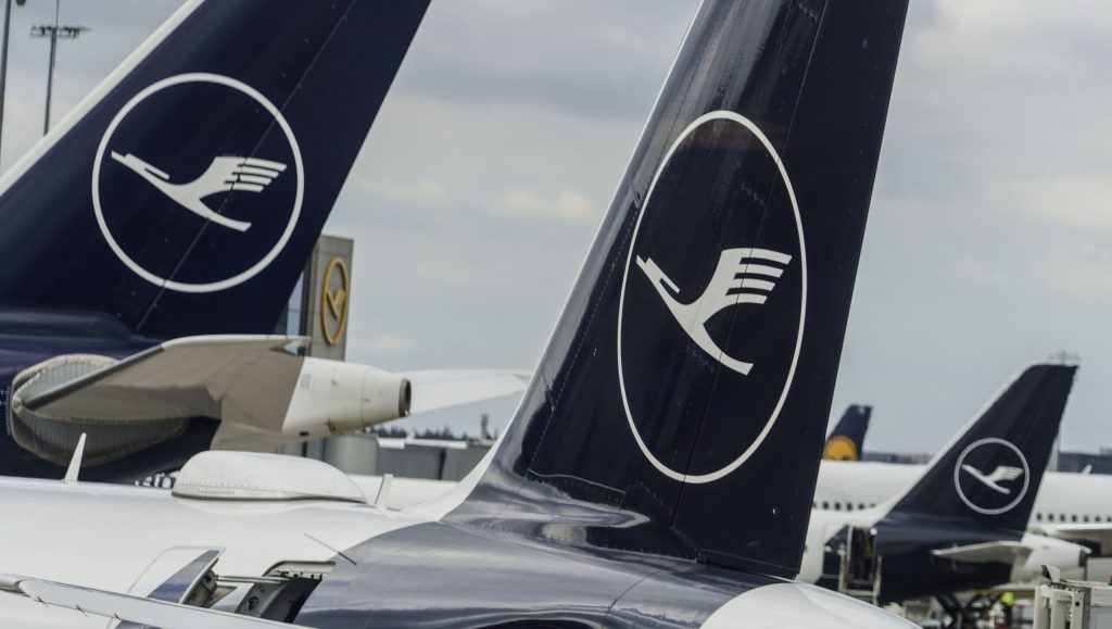 Grevă la Lufthansa: sute de români, blocați de Paște