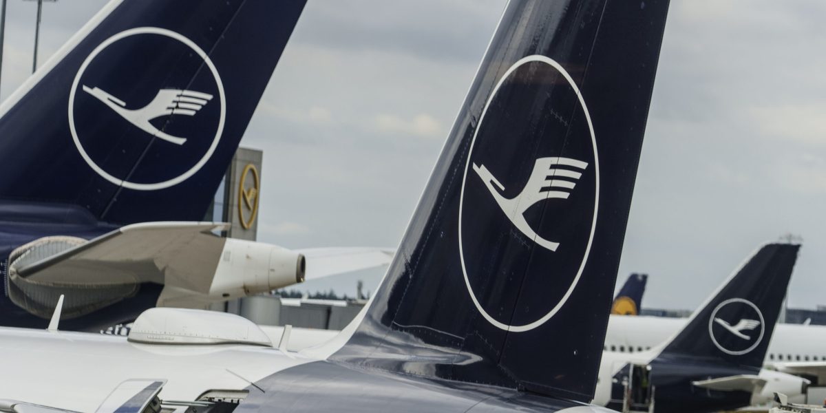 Grevă la Lufthansa: sute de români, blocați de Paște