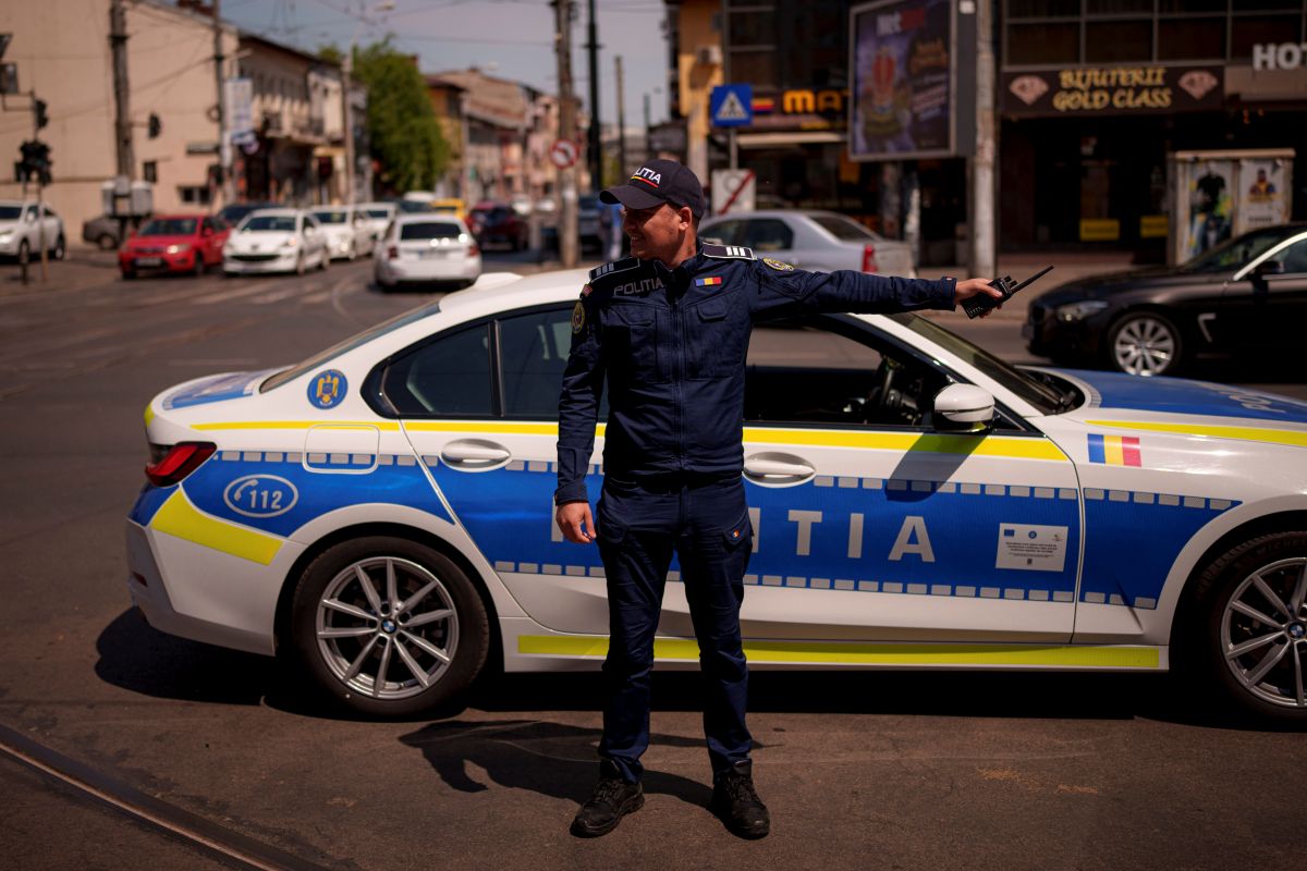 Sindicatul Europol acuză Poliția Română de cheltuieli masive pentru printare și împlicuire, în timp ce instituția respinge acuzațiile, catalogându-le ca fiind menite să submineze încrederea publică