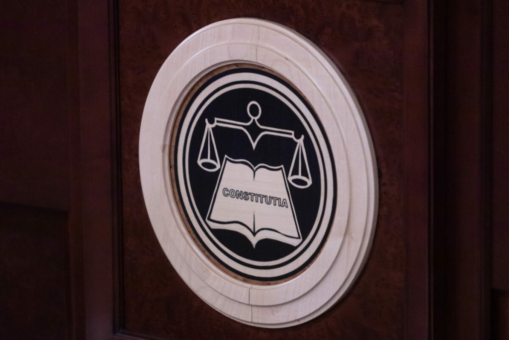 Schimbare Constituție? Un singur cuvânt, miza uriașă în legea CCR din România