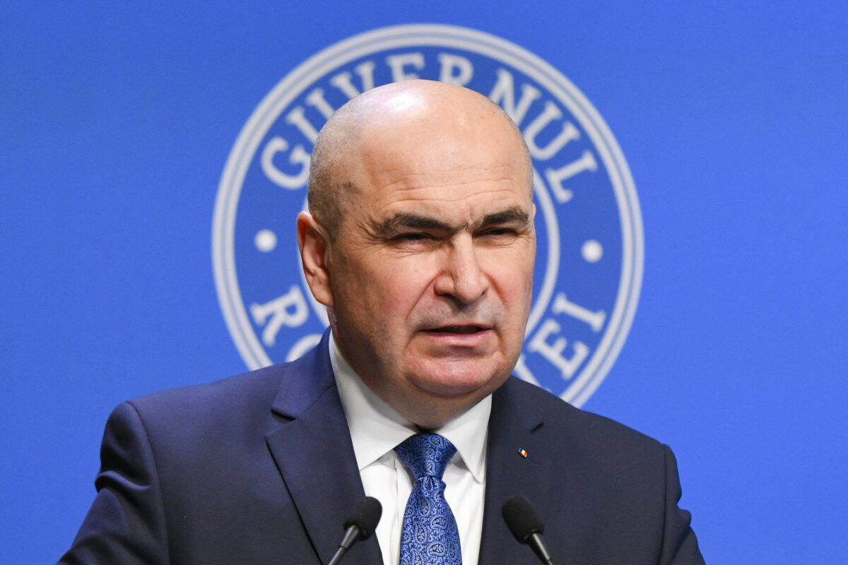 Bolojan, convorbire telefonică cu Peter Magyar: Ce au discutat cei doi