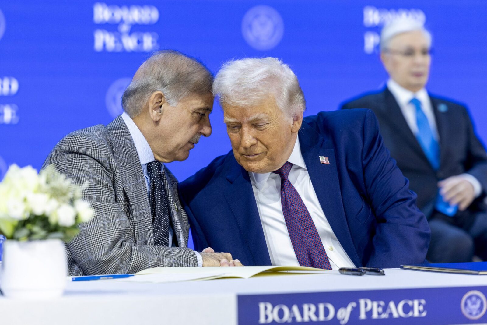 Pakistanul, încântat de decizia lui Donald Trump privind Iranul