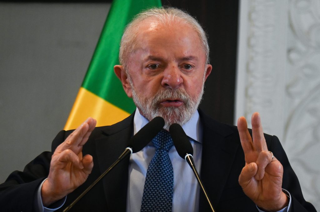 Amenințări la adresa României: DONALD Trump, criticat dur