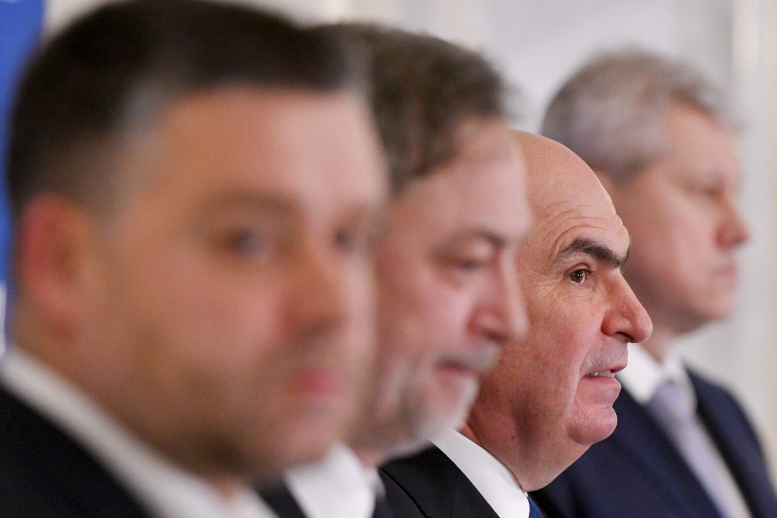 Criza politică, la Cotroceni: Consultările, start cu ușile închise