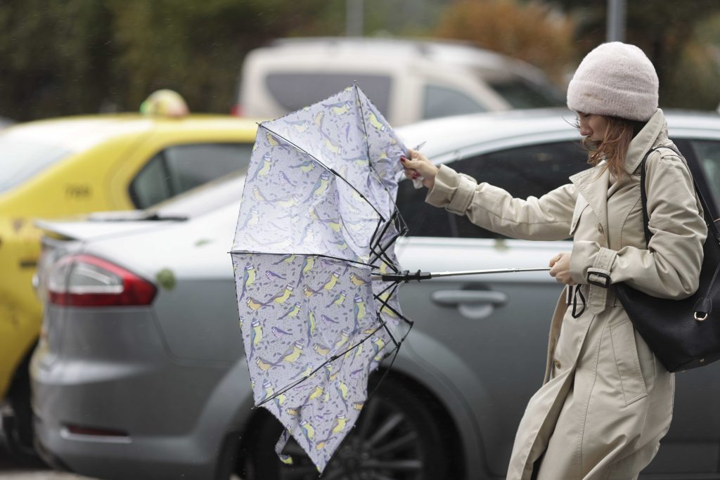 Alertă meteo acum: Coduri portocalii și galbene în toată țara