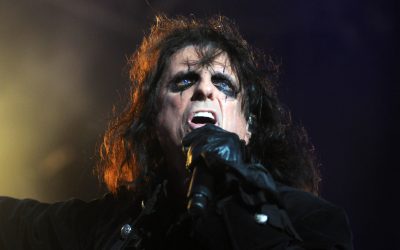 Cum a salvat Alice Cooper faimosul Hollywood Sign de la ruină