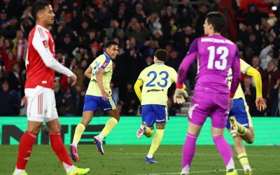 Arsenal a fost eliminată surprinzător din Cupa Angliei după o înfrângere cu Southampton, din liga a doua, scor 2-1, în faza sferturilor de finală